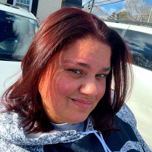 Meet your Posher, Ellen - Picture 1 of 1